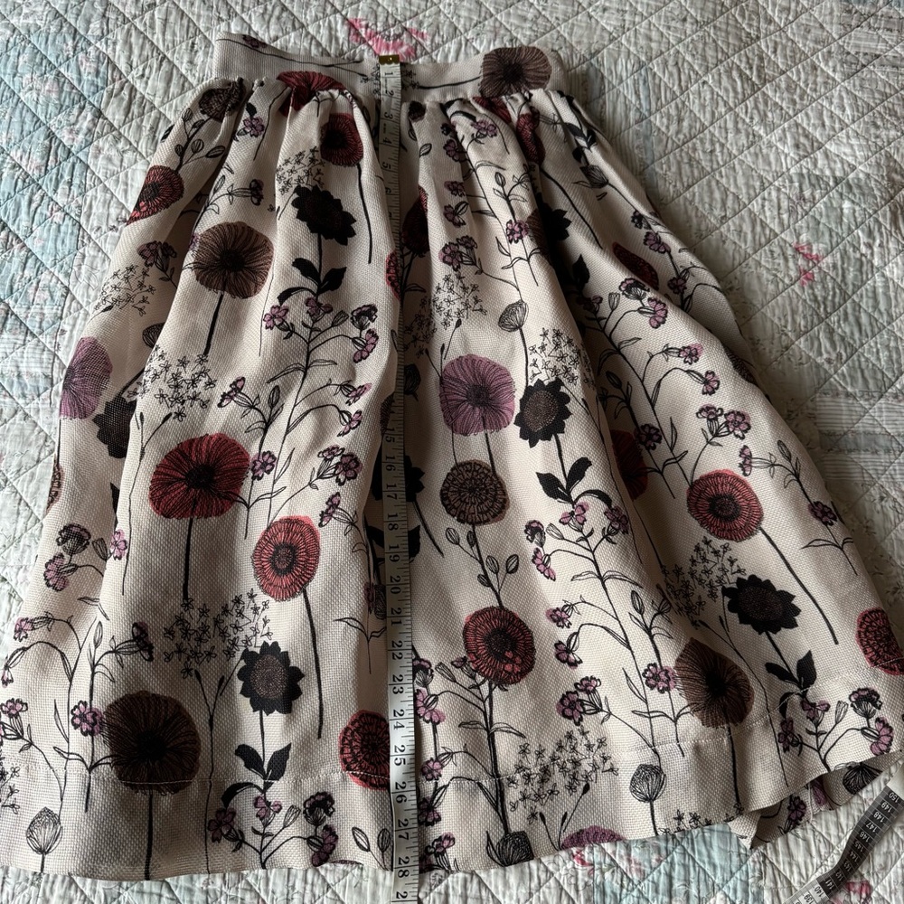 Jill Stuart Silk Floral Skirt Size 6 Cream A Line Pleated Cottagecore - Picture 11 of 12